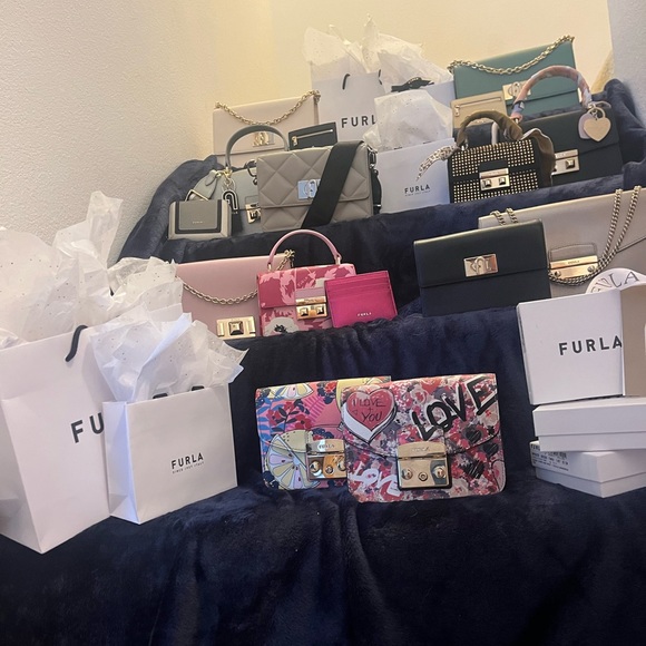 Furla big bundle - Picture 3 of 3